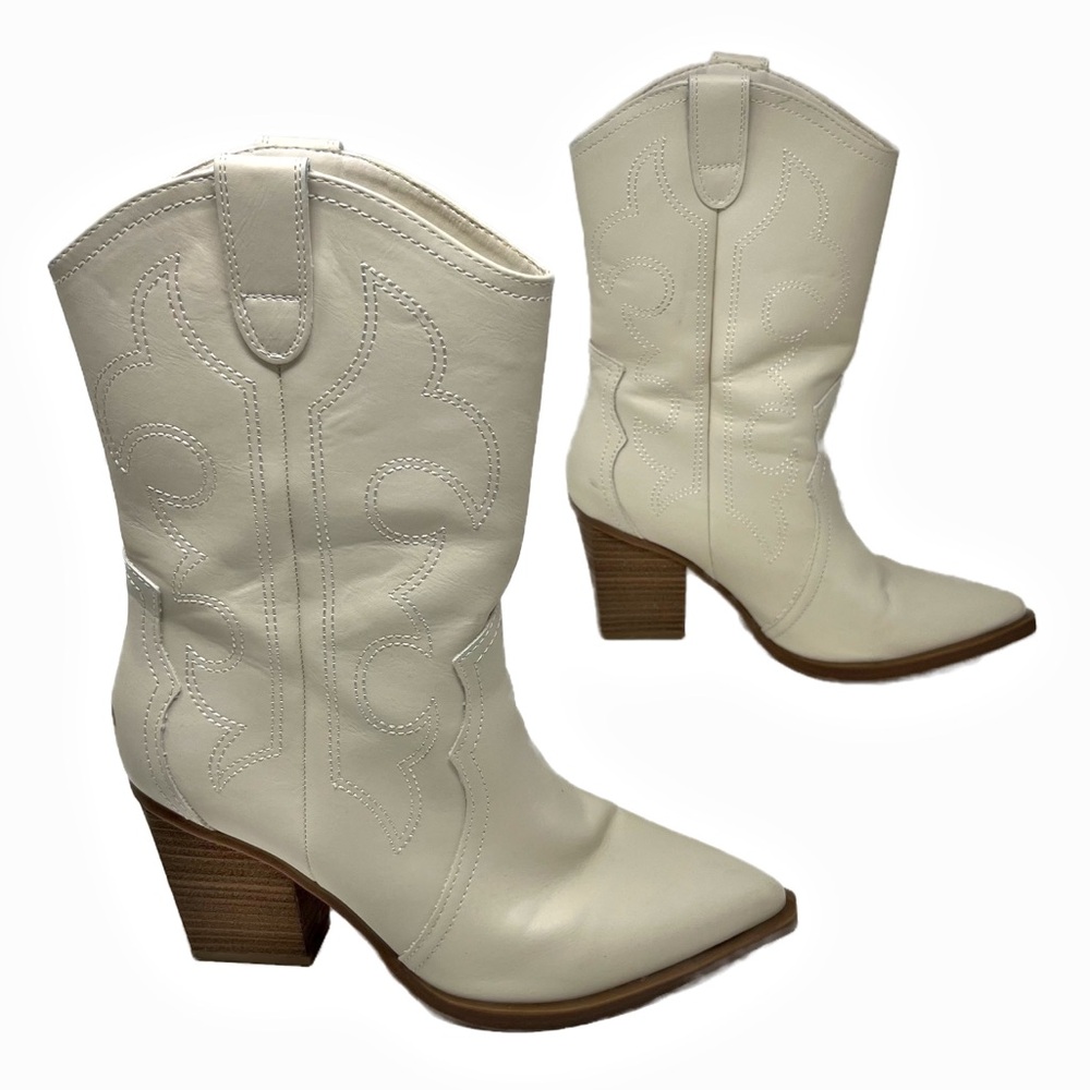 ALTAR’D STATE IVORY HEELED COWBOY BOOTS SIZE 7